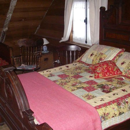 Bed and Breakfast Au Vieux Foyer à St-Pierre-de-l'Île-d'Orléans Extérieur photo