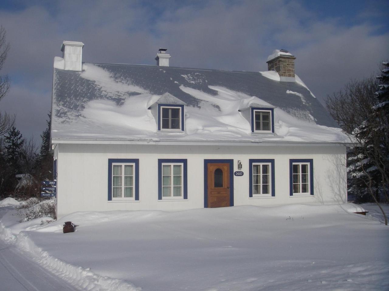 Bed and Breakfast Au Vieux Foyer à St-Pierre-de-l'Île-d'Orléans Extérieur photo